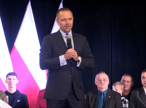 Zmiana wyników wyborów! Sondaż late poll - grafika