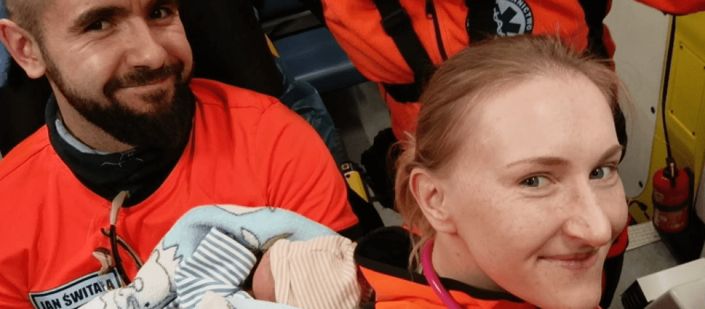 Chłopiec z okna życia dostał imię po ratowniku z Piły