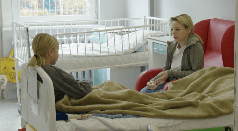 Przekazali łóżka dla oddziału dziecięcego - grafika