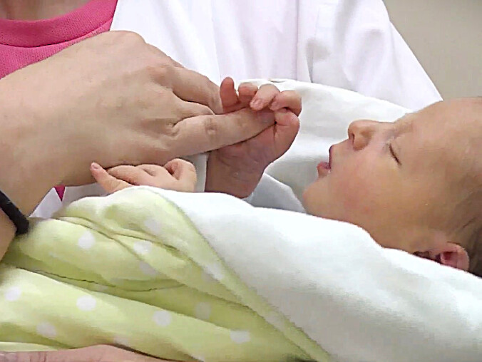 Coraz mniej porodów, ale coraz lepsze warunki do rodzenia - grafika