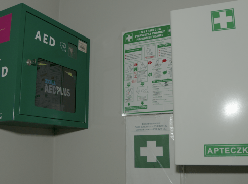 Defibrylator AED ratuje życie - grafika