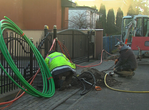 Światłowody w Wągrowcu. Trwa budowa  - grafika