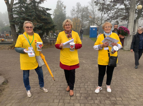 Niemal 60 tysięcy na hospicjum. Podsumowano kwestę na cmentarzu  - grafika