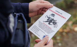 Pilska policja patroluje cmentarze 