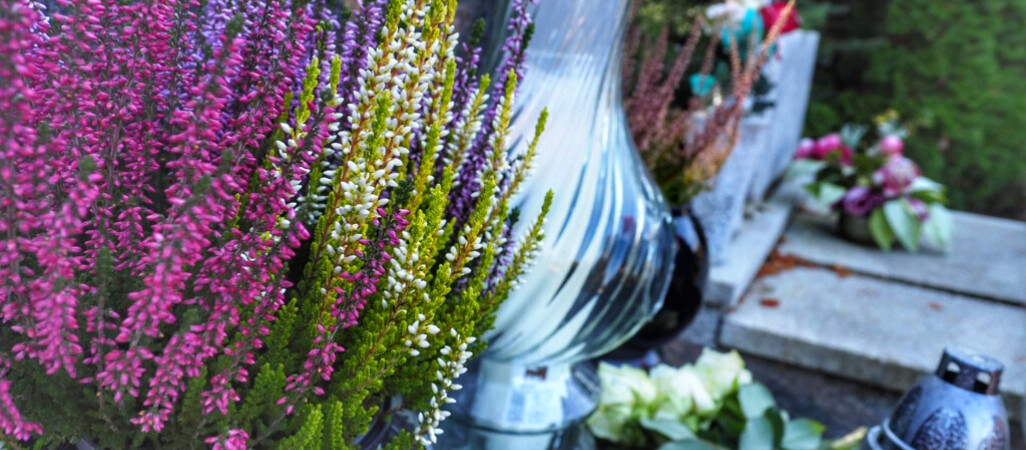 Wszystkich świętych - komunikacja miejska i zmiana organizacji ruchu