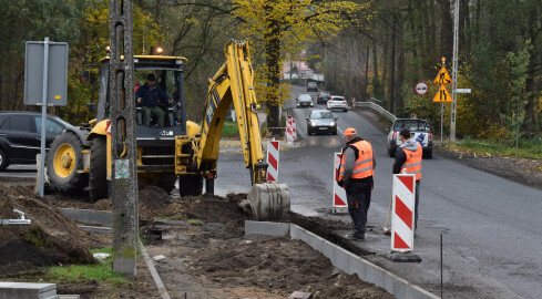 Postępują prace na al. Niepodległości w Pile  - grafika