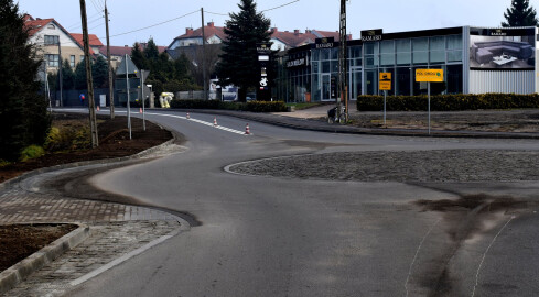 Rondo na Zielonej Dolinie zostało "naprawione" - ZDJĘCIA  - grafika