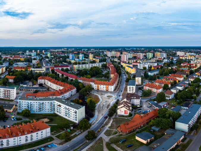 Zdjęcia z drona nowego ronda przy Okólnej w Pile  - grafika