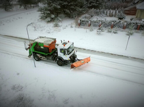 Zaśnieżona Piła - zdjęcia z drona  - grafika