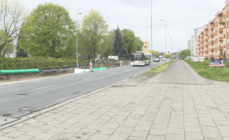 Roboty na Wojska Polskiego wstrzymane. Drogowcy wykopali hełm