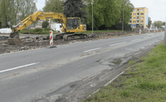 Roboty na Wojska Polskiego wstrzymane. Drogowcy wykopali hełm