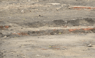 Roboty na Wojska Polskiego wstrzymane. Drogowcy wykopali hełm