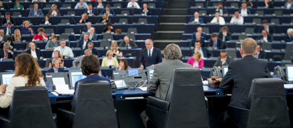 Zarobki europosłów: wynagrodzenie, diety i świadczenie emerytalne