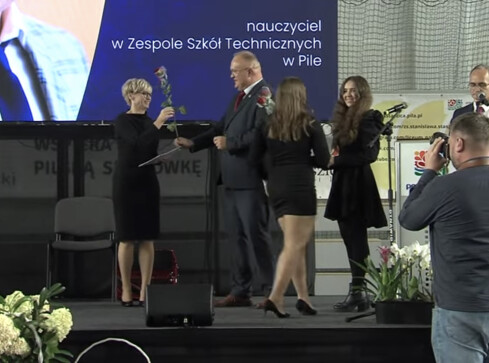 Nagrody dla najlepszych nauczycieli  - grafika