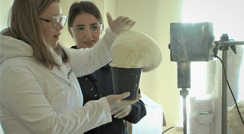 Eksperymenty i wybuchu na pikniku technicznym w ANS  - grafika