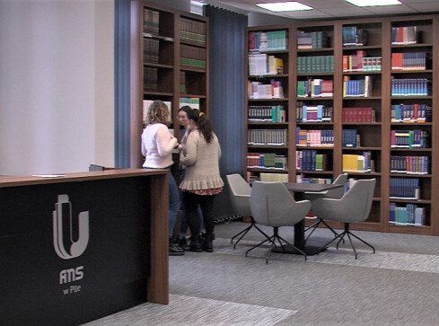 Studenci ANS mają nową bibliotekę  - grafika