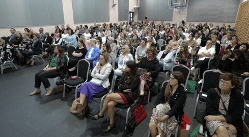 Jak pomagać dzieciom ze Spektrum Płodowych Zaburzeń Alkoholowych? - grafika