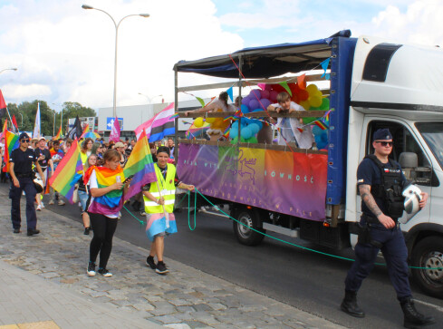 Utrudnienia w ruchu. W Pile przejdzie Marsz Równości  - grafika