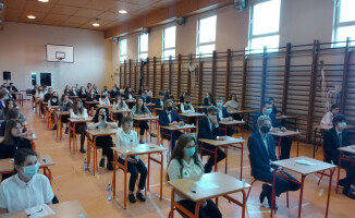 Maturzyści piszą dziś egzamin z języka polskiego 