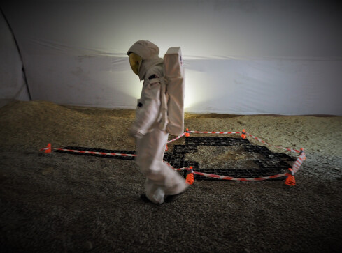 2325 zł za wyprawę na Marsa z prezydentem Piły - grafika