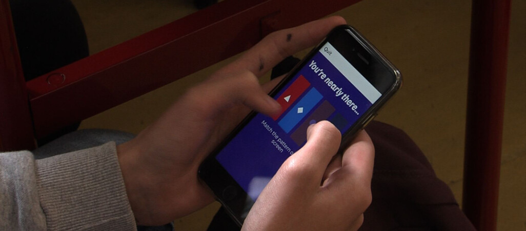 Zakaz używania smartfonów w szkołach?
