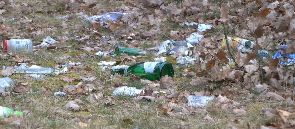 Mieszkanka Skórki przywiozła swoje śmieci... na lotnisko