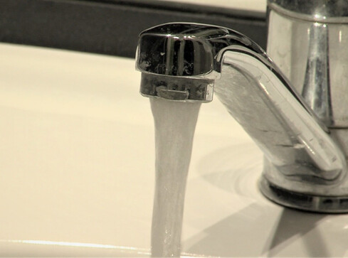 Skażona woda. Kiedy problem zostanie rozwiązany?  - grafika