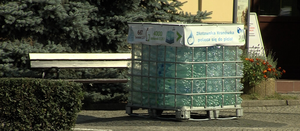 Kranówka lepsza od wody butelkowanej? Na pewno też tańsza