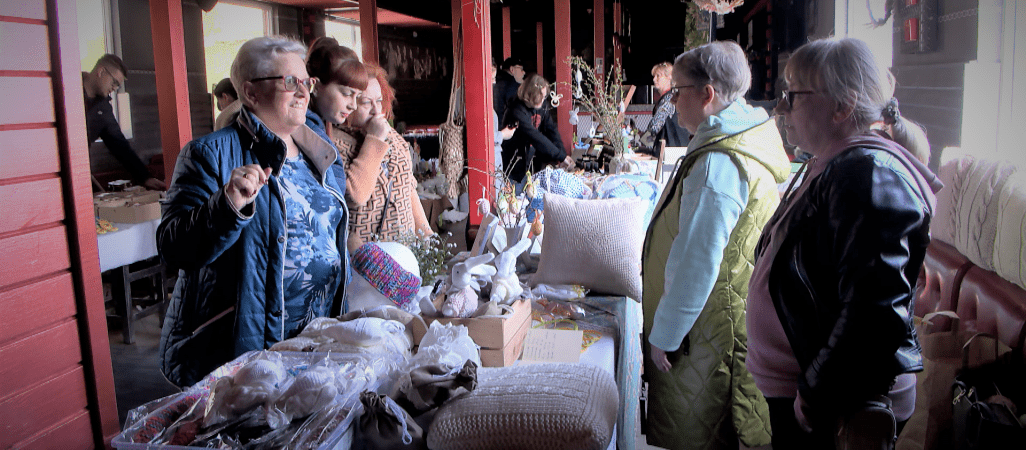 Wiosenno-wielkanocna giełda rękodzieła w Pile - VIDEO 