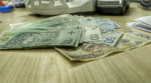 Nowy rodzaj oszustwa - "na Narodowy Bank Polski"  - grafika