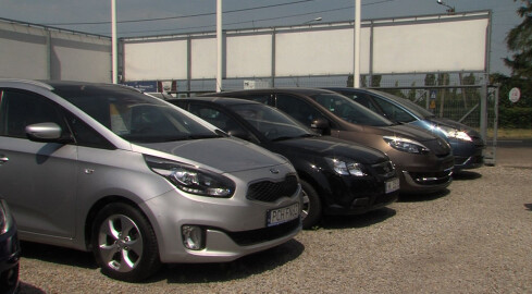 Branża motoryzacyjna odbija się od dna po koronawirusie  - grafika