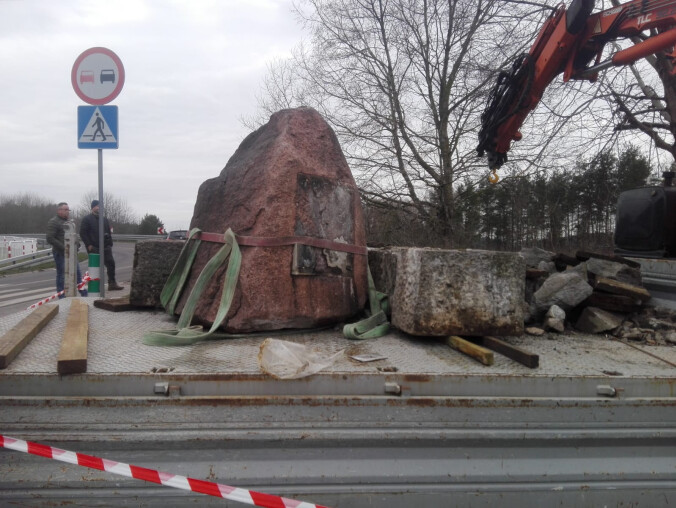 Zlikwidowano pomnik Armii Czerwonej pod Złotowem - ZDJĘCIA  - grafika