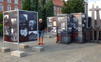 Plenerowa wystawa o Poznańskim Czerwcu na pl. Staszica