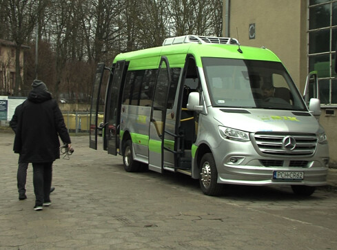 Mercedes Sprinter wyjechał na ulice Chodzieży - grafika