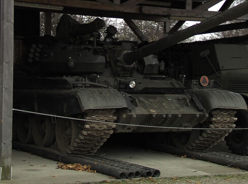 T-55 w zmodernizowanej wersji „Merida” zaparkował w Wałczu  - grafika