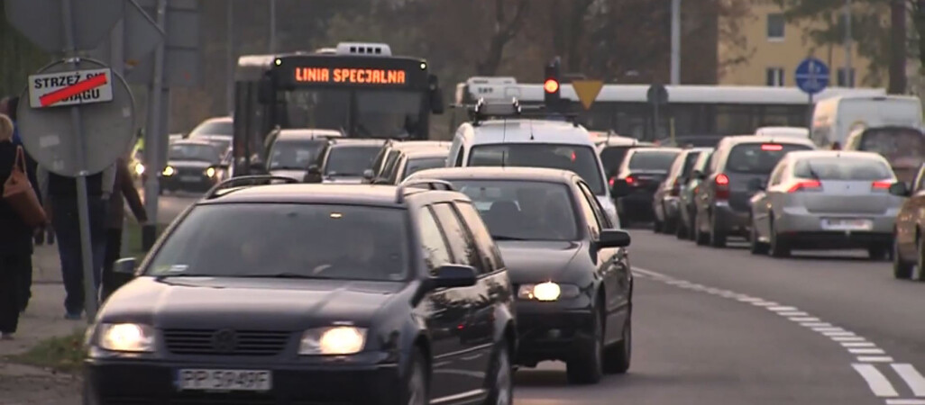 Bezpłatne autobusy na cmentarz i zmiany w ruchu