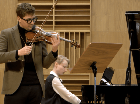 Młodzi kompozytorzy nagrodzeni. Usłyszeli swoje utwory na scenie  - grafika