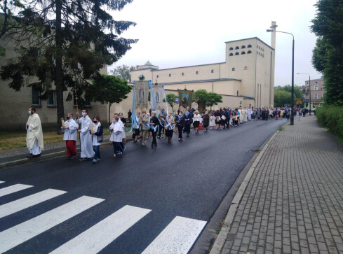 Jak w tym roku będą wyglądały procesje w Boże Ciało? - grafika