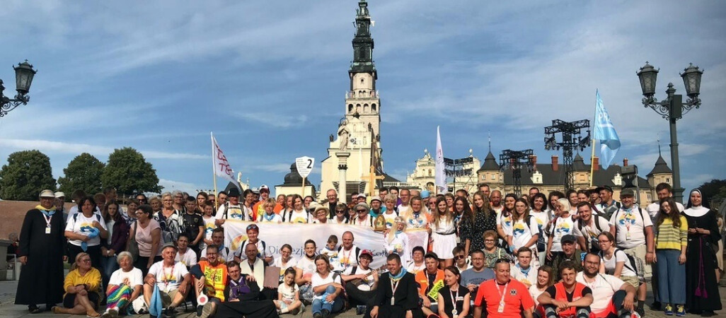 Pielgrzymi ruszają do Częstochowy. Utrudnienia dla kierowców