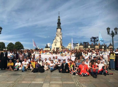 Pielgrzymi ruszają do Częstochowy. Utrudnienia dla kierowców  - grafika