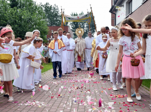 Wskazania biskupa dotyczące procesji Bożego Ciała - grafika