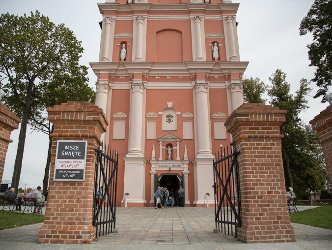 W niedzielę msza święta na żywo w TV ASTA - grafika