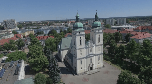 Niemal 180 wiernych i ich rodzin w kwarantannie  - grafika