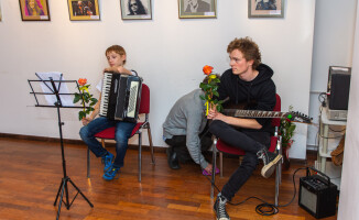 Obrazy "malowane" nitką i igłą [GALERIA] 