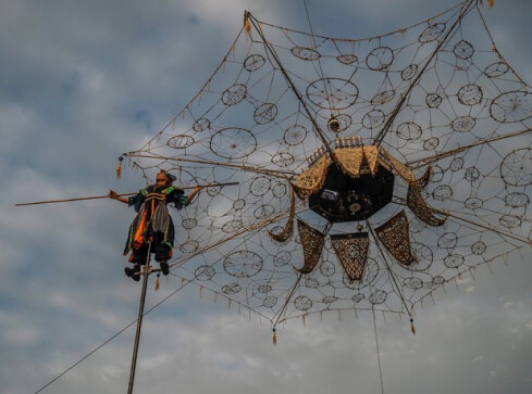 Podniebny teatr. Gratte Ciel w Pile  - grafika