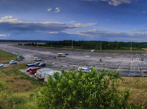 W weekend kolejne dwa filmy w kinie samochodowym  - grafika