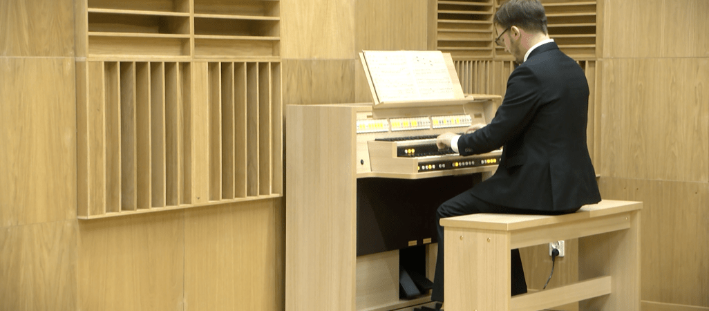 Pierwsze organy w historii szkoły 