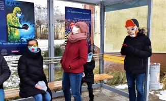 "Epidemiczny przystanek artystyczny" w Pile 