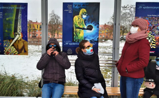 "Epidemiczny przystanek artystyczny" w Pile 