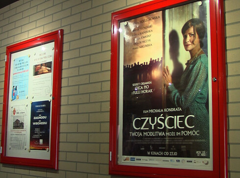 Rozpoczęło się odmrażanie niektórych branż  - grafika